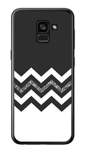 Foto Case Samsung Galaxy A8 Plus 2018 biało czarny szlaczek